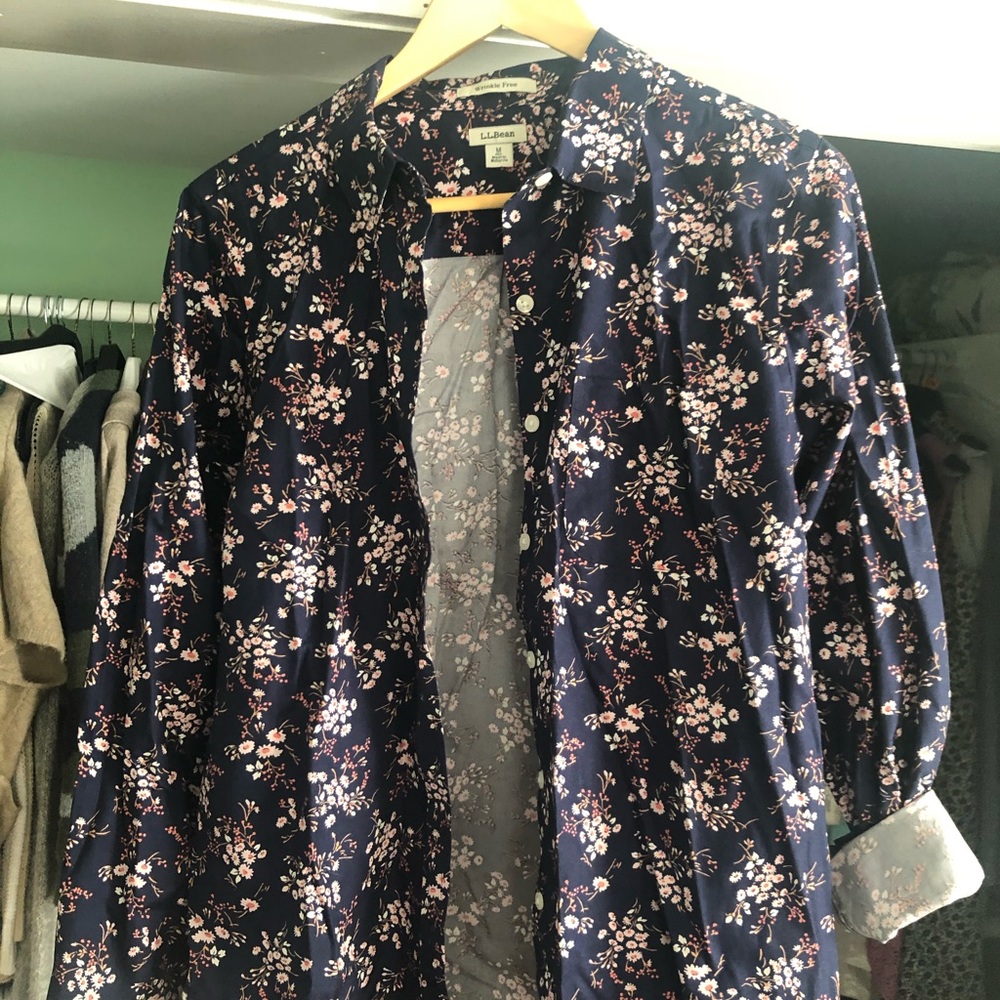 Women’s blouse